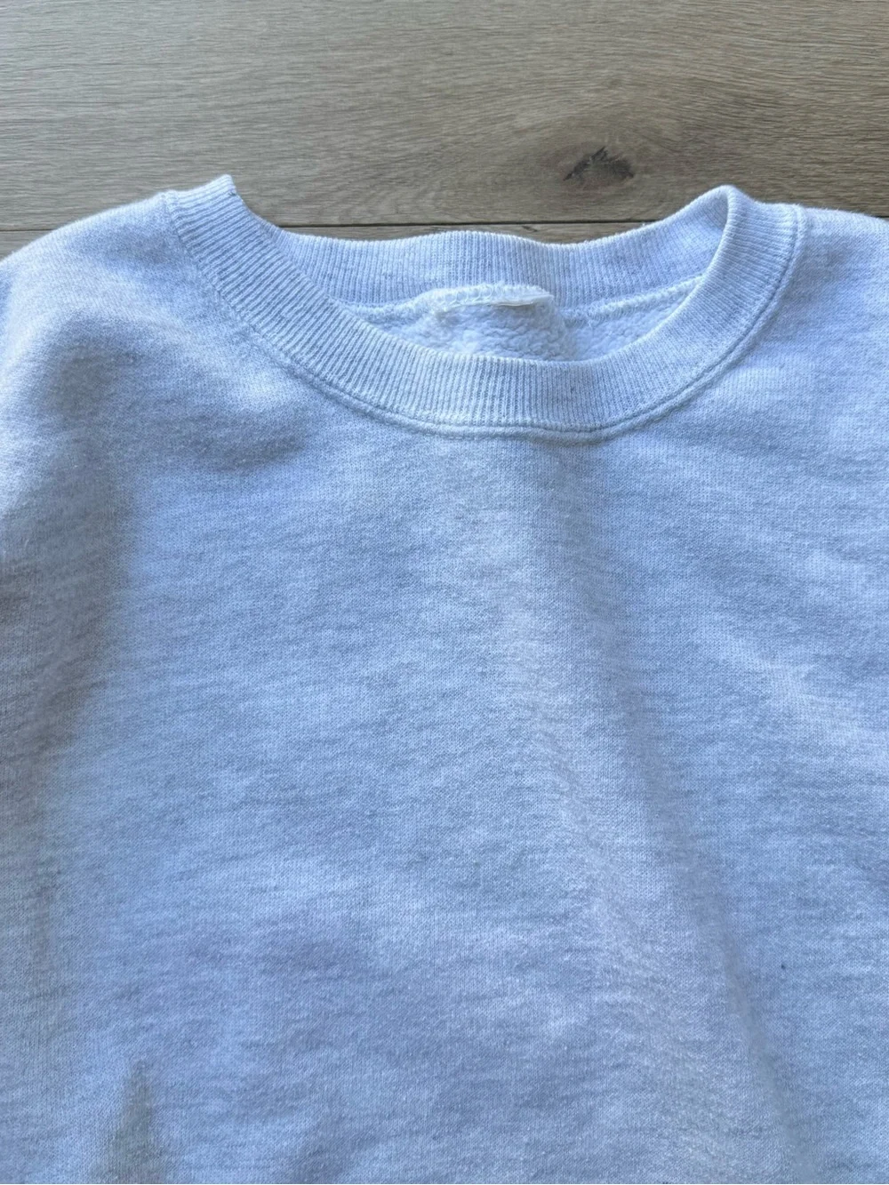 Vintage Pullover Crewneck Sweatshirt Light Heather Gray